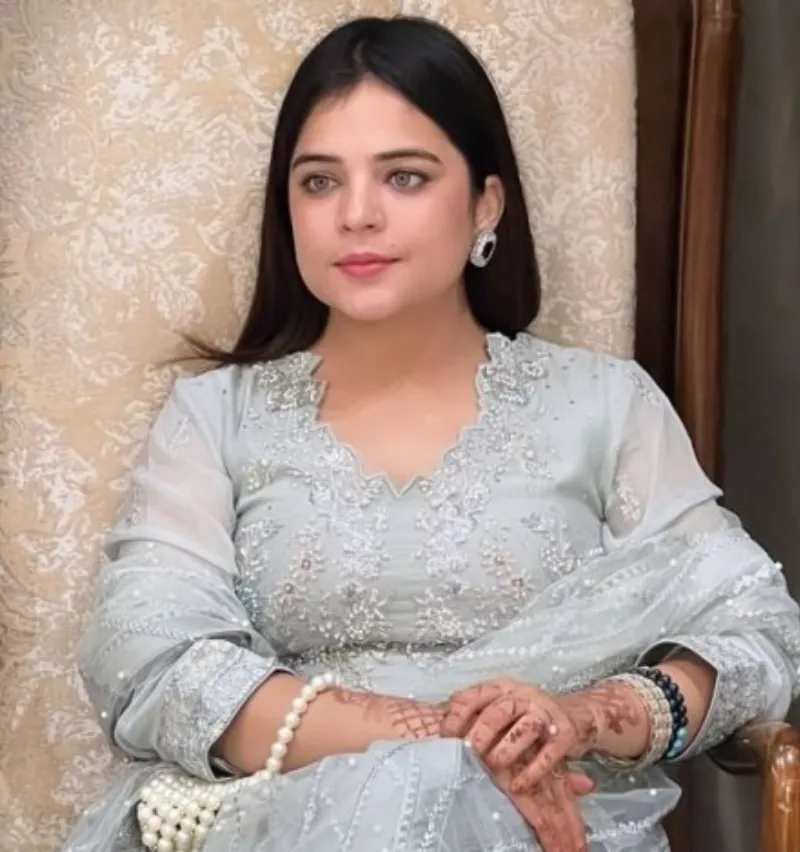 Saloni Khanna IAS Rank