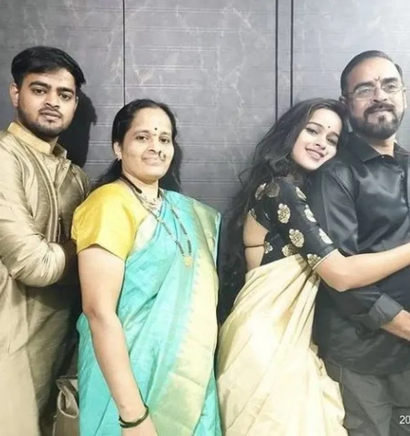 Chinmayee Salvi Parents and Siblings